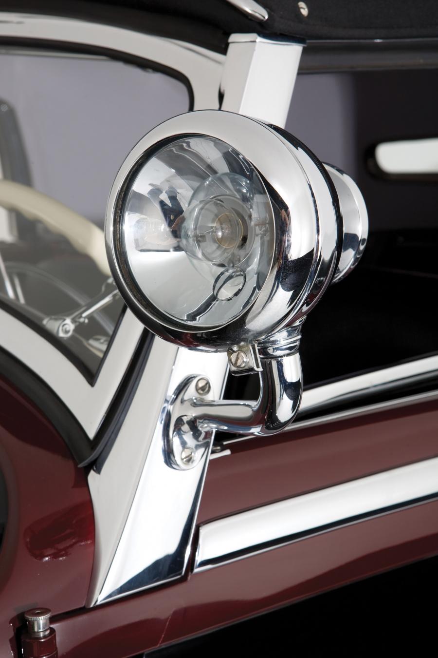  Mercedes-Benz 540K Sport Cabriolet A 1936 года  (фото 9 из 49)